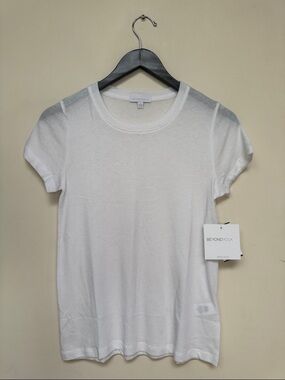 Beyond Yoga Women’s White Short Sleeve Crew Tee